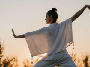 CLASE INTRODUCTORIA DE TAI CHI CHI KUNG Estilo Yang